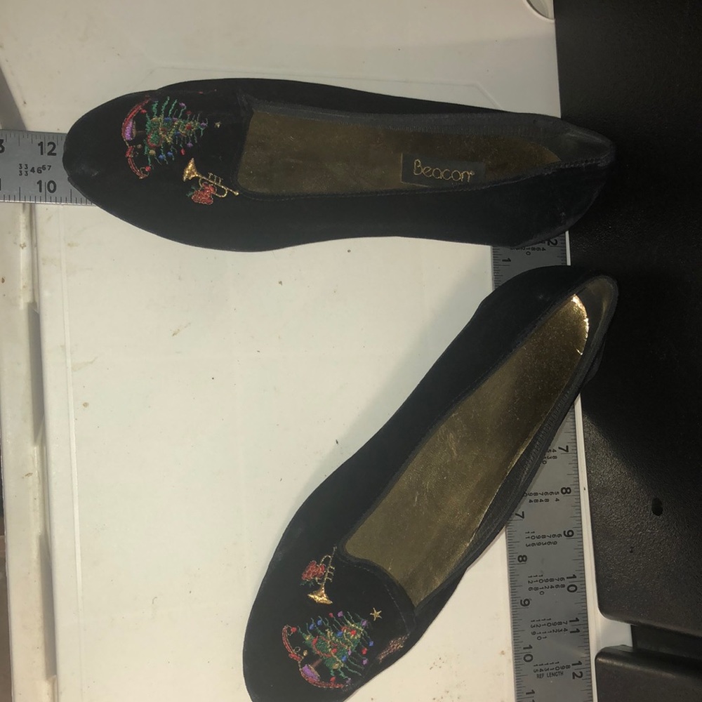 Size 12 W Beacon Holiday Flats